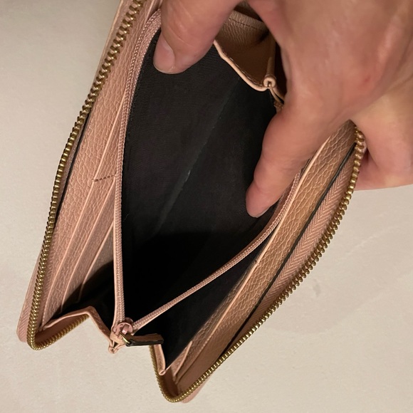 Authentic GG Gucci Marmont Long Zippy Wallet Light Pink Color With COA - Picture 10 of 15